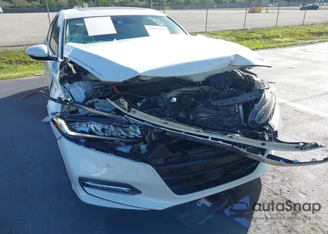 2019 Honda Accord Hybrid Touring from USA, damaged, VIN 1HGCV3F91KA009391